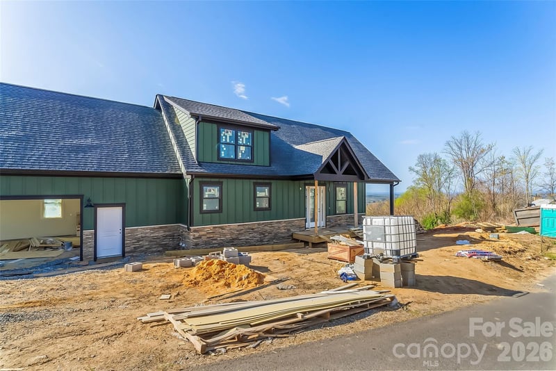 4898 Soaring Top Ln, Lenoir, NC 28645