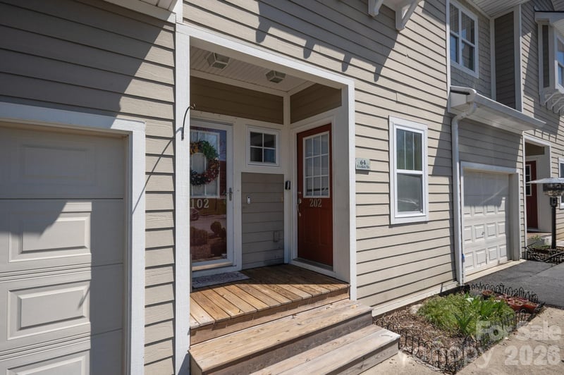 94 Foxden Dr #202, Fletcher, NC 28732
