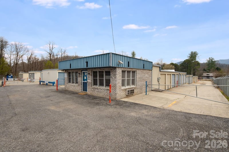 440 State St, Black Mountain, NC 28711