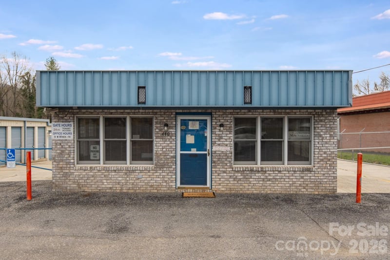 440 State St, Black Mountain, NC 28711