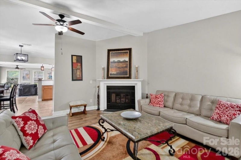 6308 Pineburr Rd, Charlotte, NC 28211