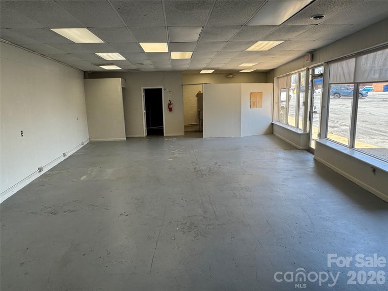 124 Fairway Shopping Center St, Hudson, NC 28638