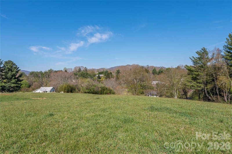 284 Woodland Church Rd, Clyde, NC 28721