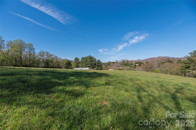 284 Woodland Church Rd, Clyde, NC 28721