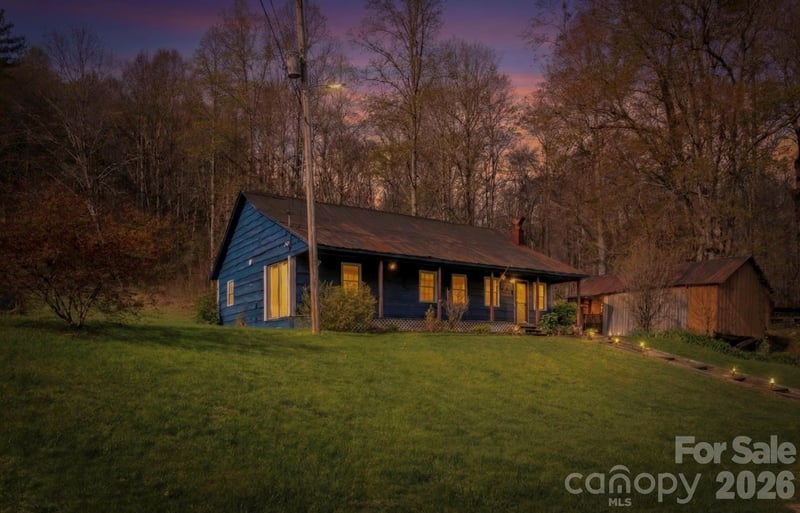 3041 Bald Mountain Rd, Burnsville, NC 28714