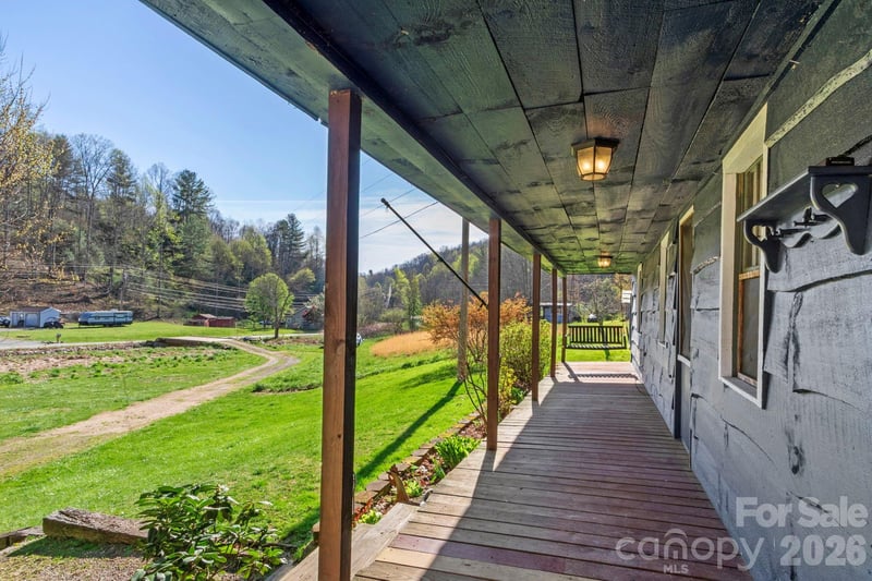 3041 Bald Mountain Rd, Burnsville, NC 28714