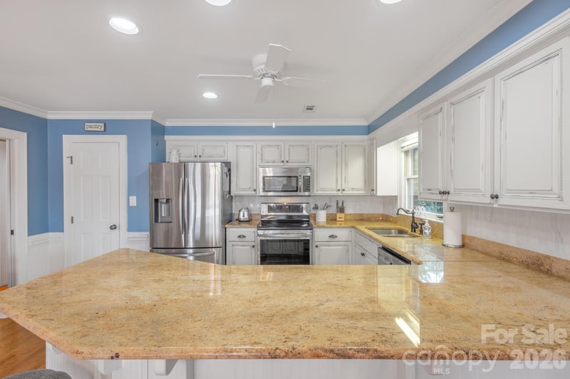 185 Willow Point Rd, Troutman, NC 28166