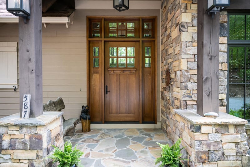 587 Autumn Sky Dr, Hendersonville, NC 28792