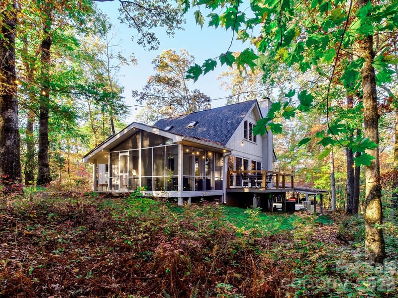 359 Rainbow Lake Dr, Brevard, NC 28712