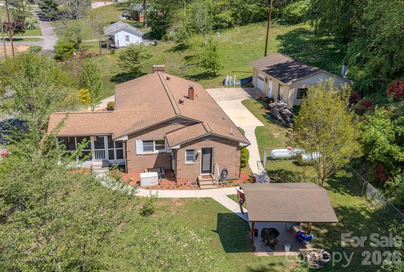 176 Sunny St, Marion, NC 28752