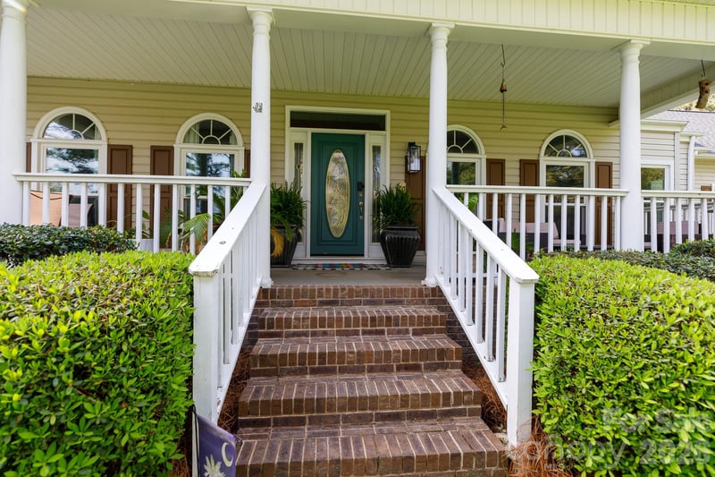 6677 Campbell Rd, York, SC 29745