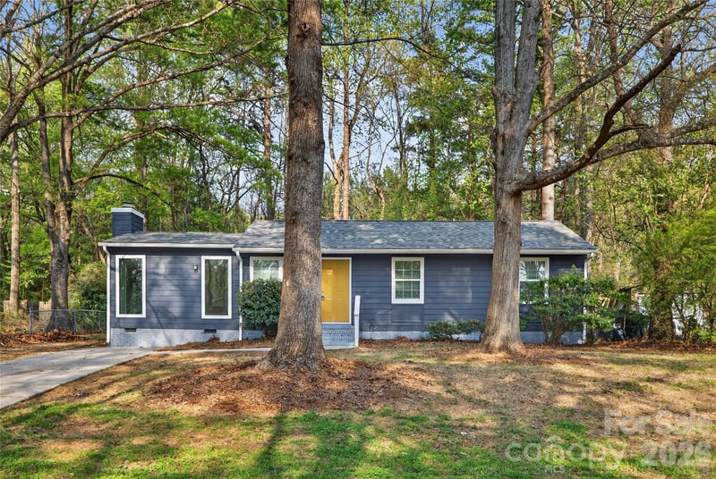 5143 Delivau Dr, Charlotte, NC 28215