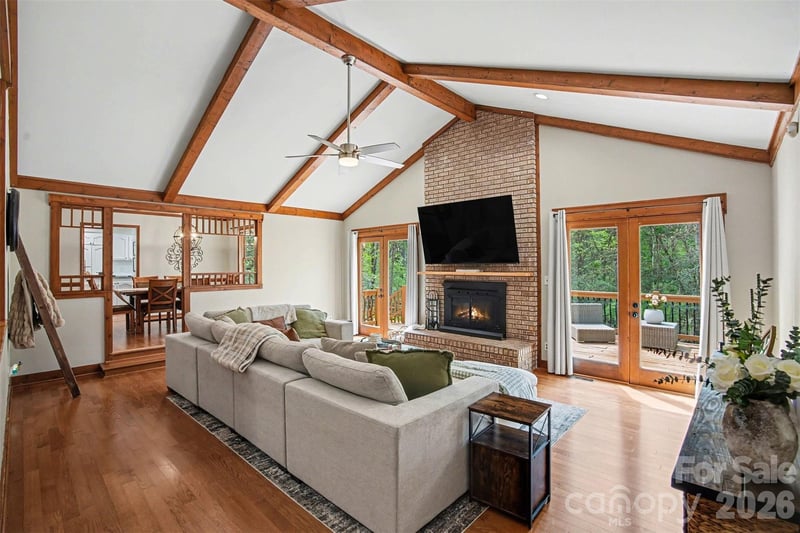 4027 Oakdale Rd, Charlotte, NC 28216