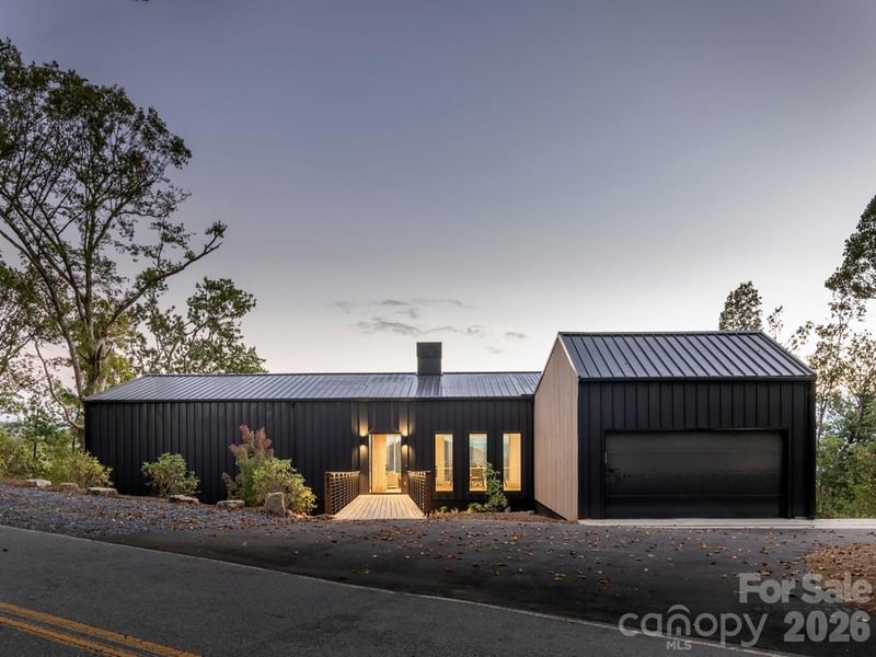 631 Elk Mountain Scenic Hw, Asheville, NC 28804