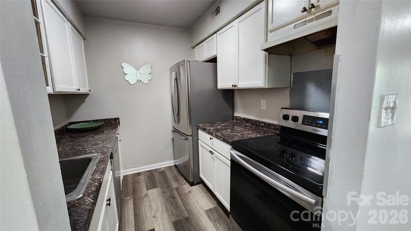 133 Orchard Trace Ln, Charlotte, NC 28213