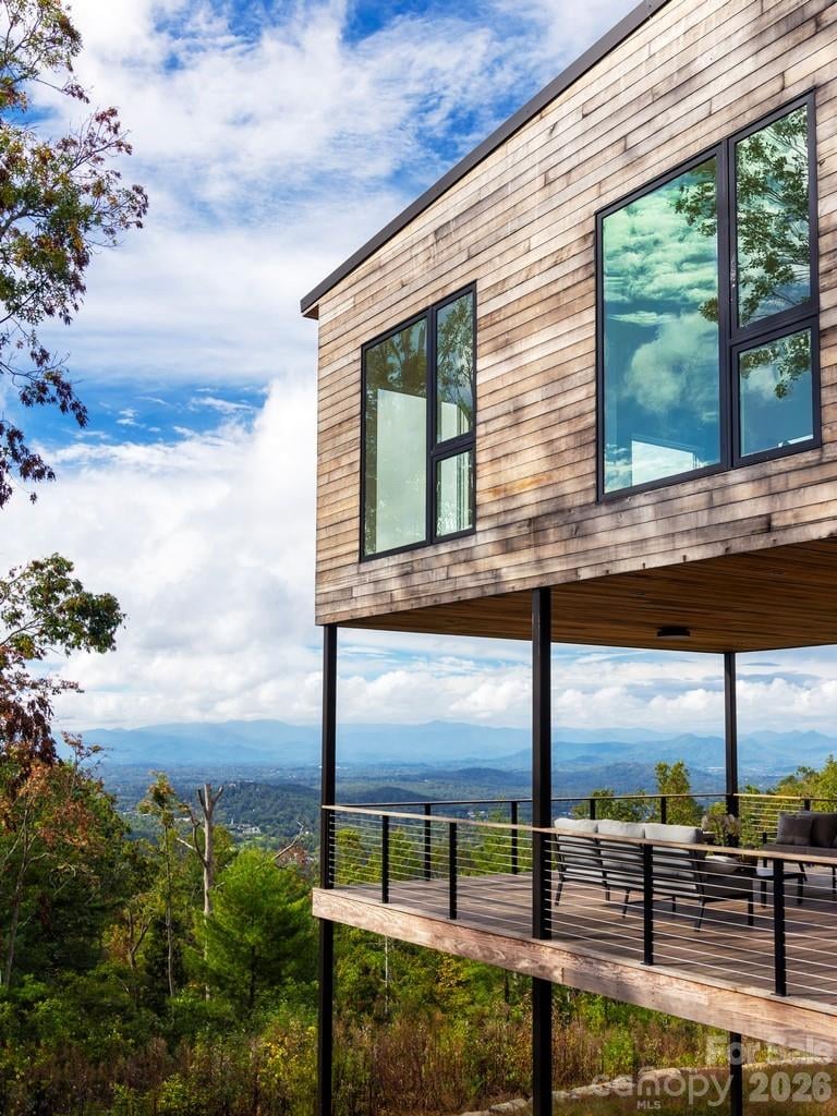 641 Elk Mountain Scenic Hw, Asheville, NC 28804