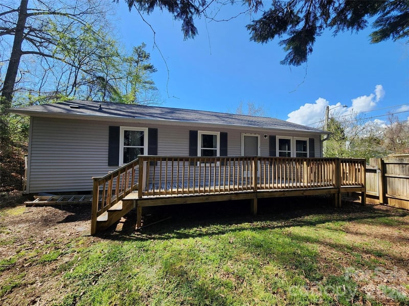 174 Wellington St, Asheville, NC 28806