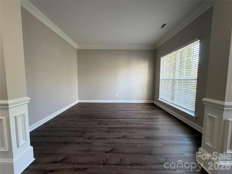 3215 Shadowy Retreat Dr, Matthews, NC 28104