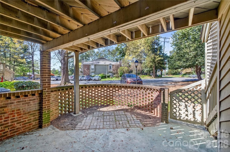 1612 Sharon Rd #67, Charlotte, NC 28210