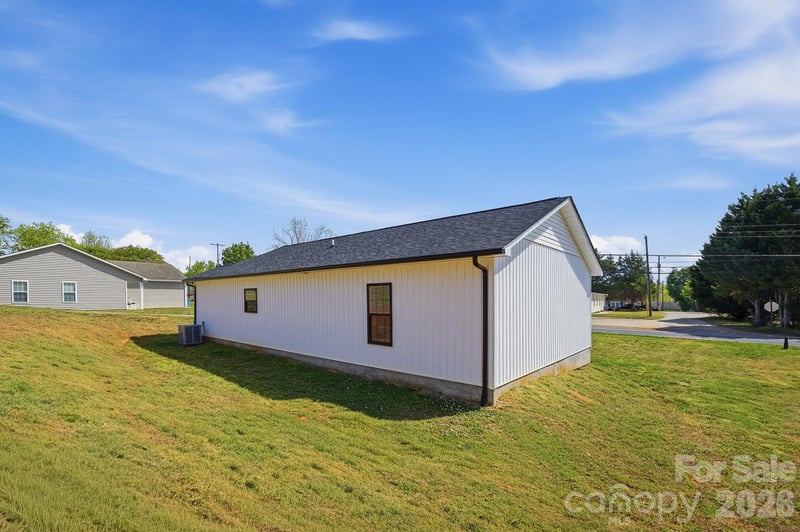 177 Duke St, Granite Falls, NC 28630