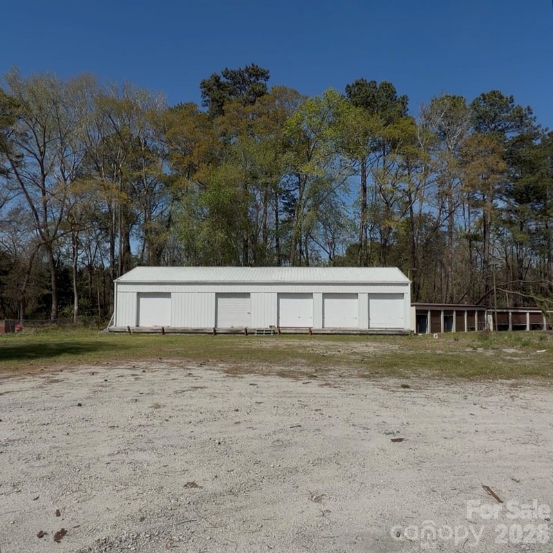 406 Bobo Newsome Hw, Hartsville, SC 29550