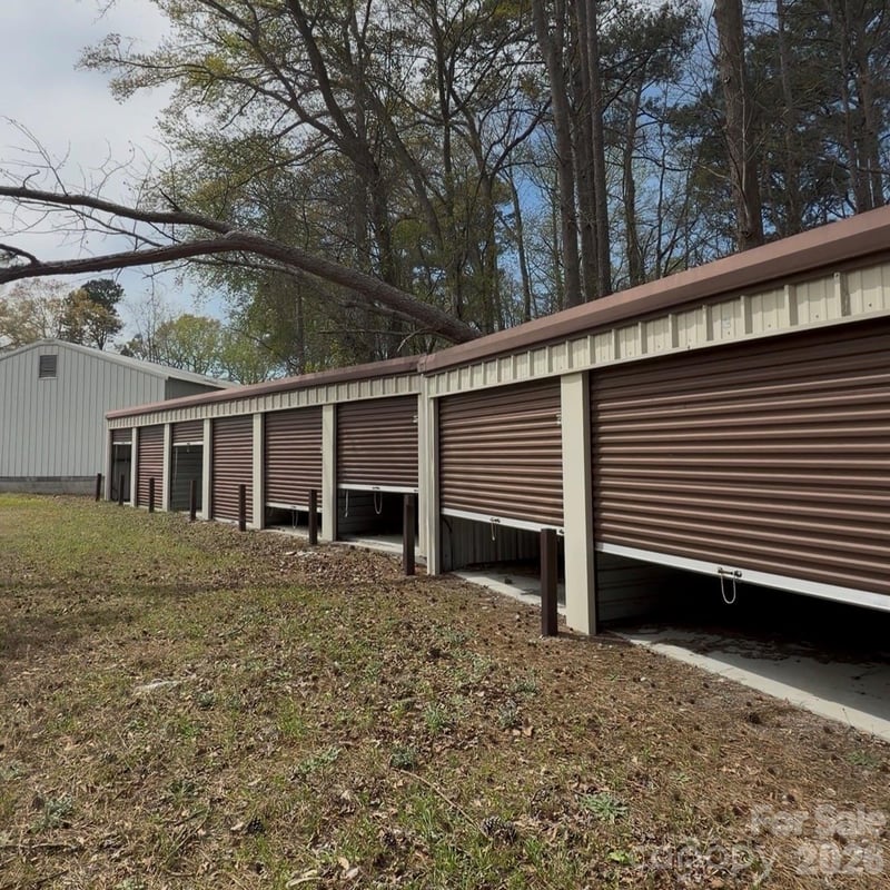 406 Bobo Newsome Hw, Hartsville, SC 29550