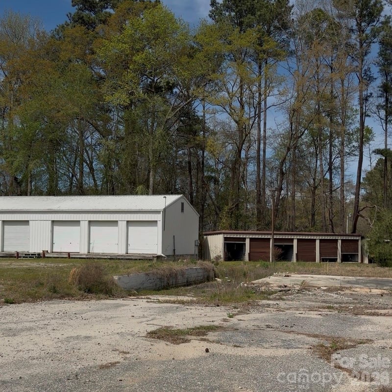 406 Bobo Newsome Hw, Hartsville, SC 29550