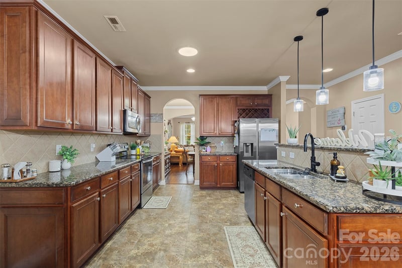 6625 Thistle Down Dr, Harrisburg, NC 28075