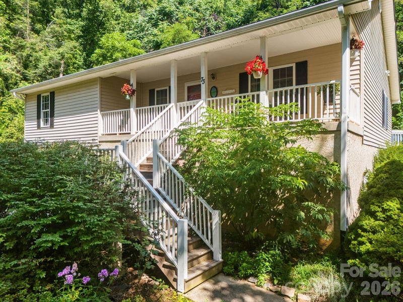 73 Waters Rd, Asheville, NC 28805