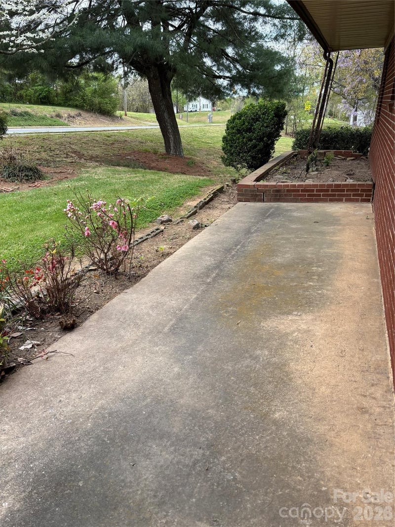 819 Piedmont Ave, Kings Mountain, NC 28086