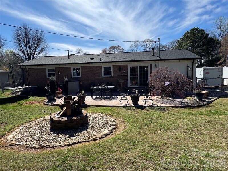219 Catawba Dr, Salisbury, NC 28147