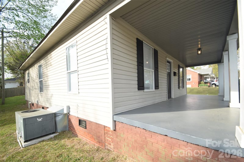 152 Academy Ave, Concord, NC 28025