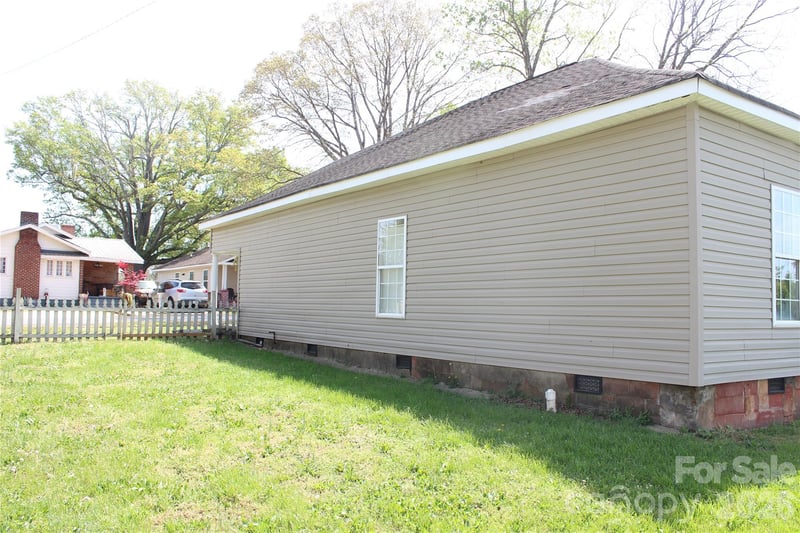 718 Live Oak St, Shelby, NC 28151