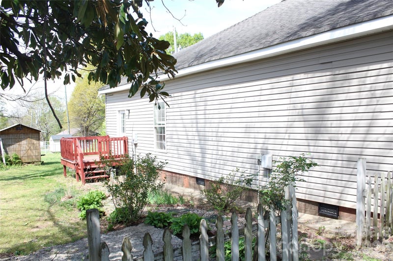 718 Live Oak St, Shelby, NC 28151
