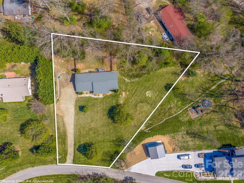 Jackson Cove Rd, Leicester, NC 28748