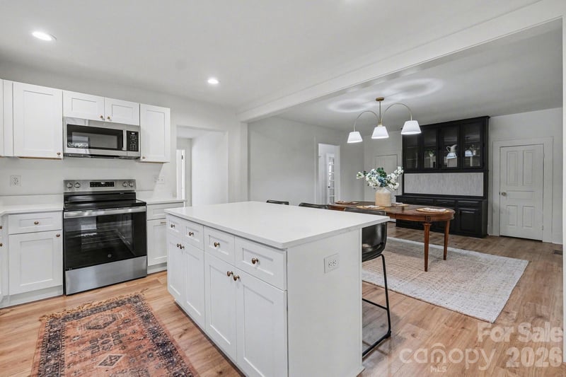 353 Kelly St, Statesville, NC 28677