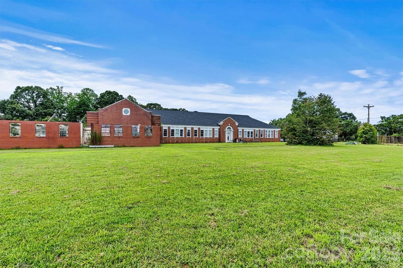 1318 Ostwalt Amity Rd, Cleveland, NC 27013