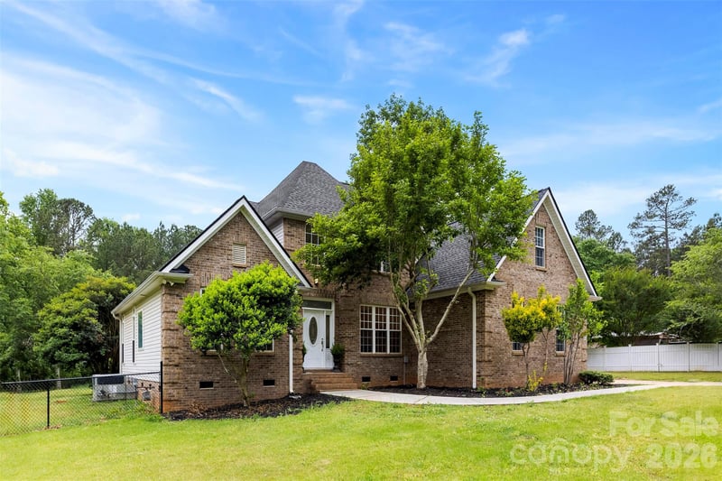 883 Silver Charm Ln, York, SC 29745