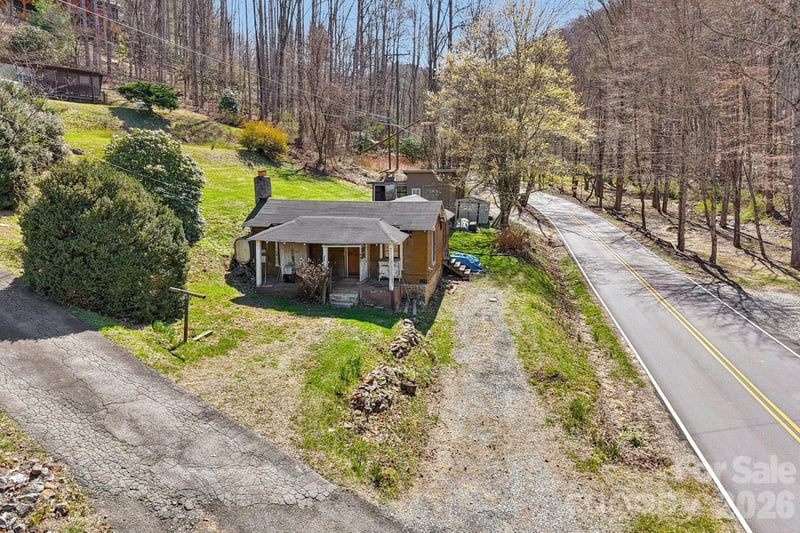 719 Camp Branch Rd, Waynesville, NC 28786