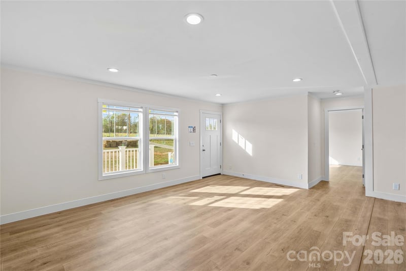 520 Eagle Mills Rd, Hamptonville, NC 27020