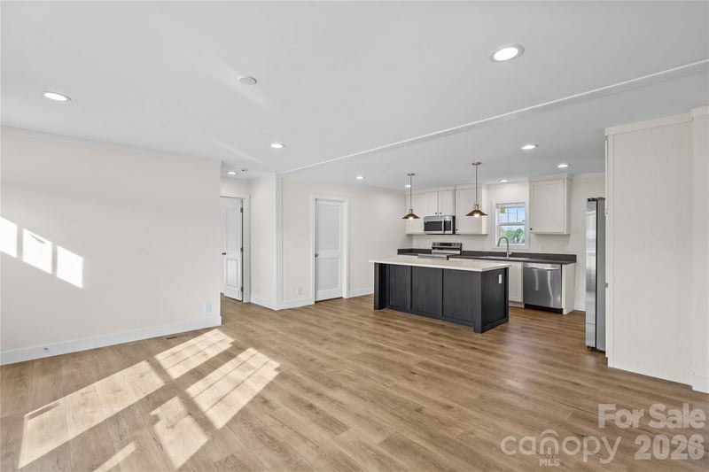 520 Eagle Mills Rd, Hamptonville, NC 27020