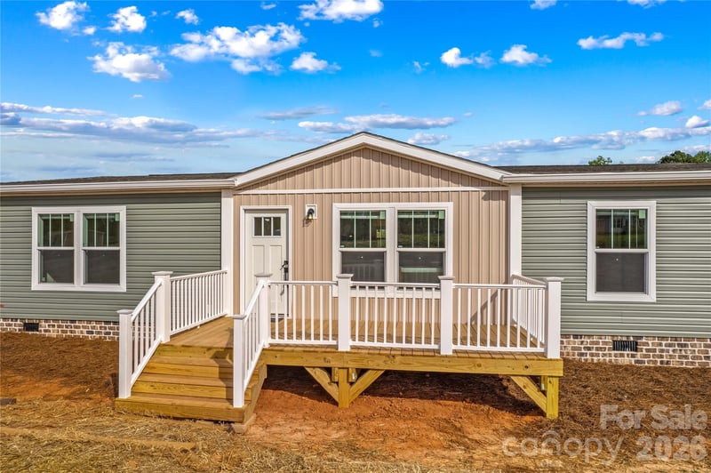 520 Eagle Mills Rd, Hamptonville, NC 27020