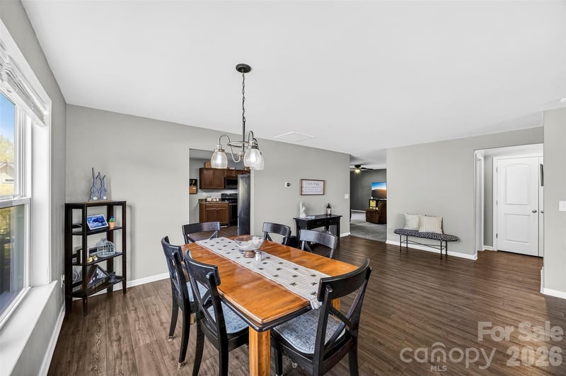 5045 Ashley Place Dr, Bessemer City, NC 28016