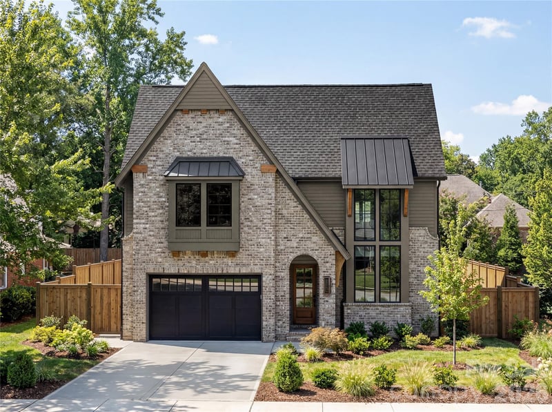 1646 Arnold Dr, Charlotte, NC 28205