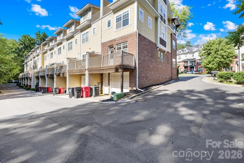 605 Village Main Cir, Davidson, NC 28036