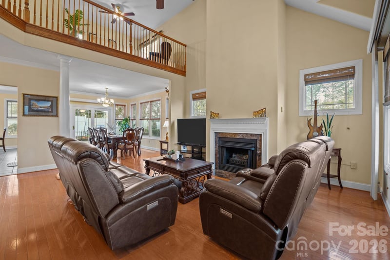 4 Amaretto Dr, Candler, NC 28715