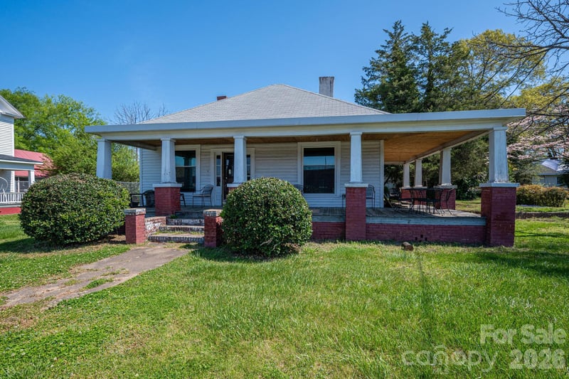 127 Main St, Stanley, NC 28164