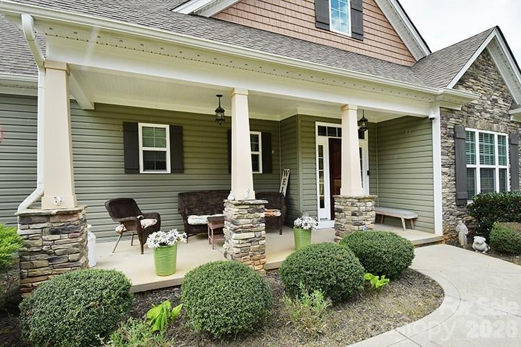 3020 Archer Way Dr, Iron Station, NC 28080
