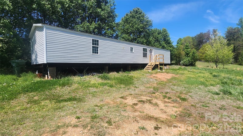 802 15th St, Newton, NC 28658