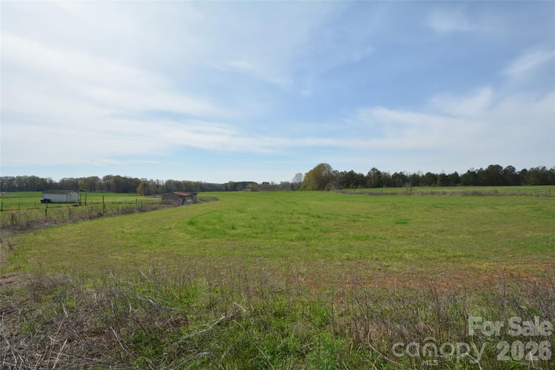 2431 Mccraw Rd, Mooresboro, NC 28114